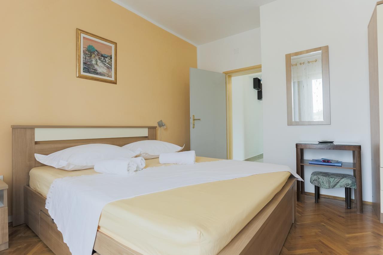 Apartments Goic Jelsa  Dış mekan fotoğraf